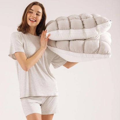 Soft Quilted Grid Design Pillow, Ultra Fluffy Plush Bed Pillow with Cloud-Like Comfort, Breathable Support for Side, Back & Stomach Sleepers, Cozy Pillow for Deep Restful Sleep